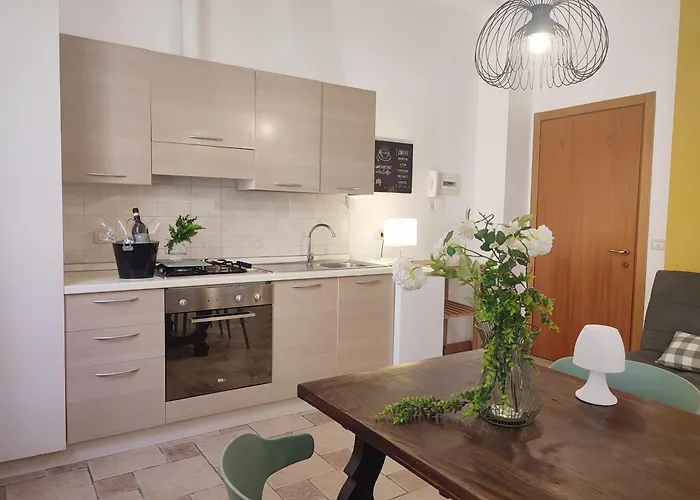 Casa Laura In Centro * 圣贝内代托-德尔特龙托